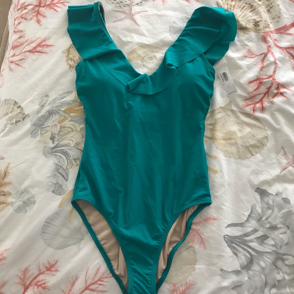 Brand new Old Navy ruffle swimsuit